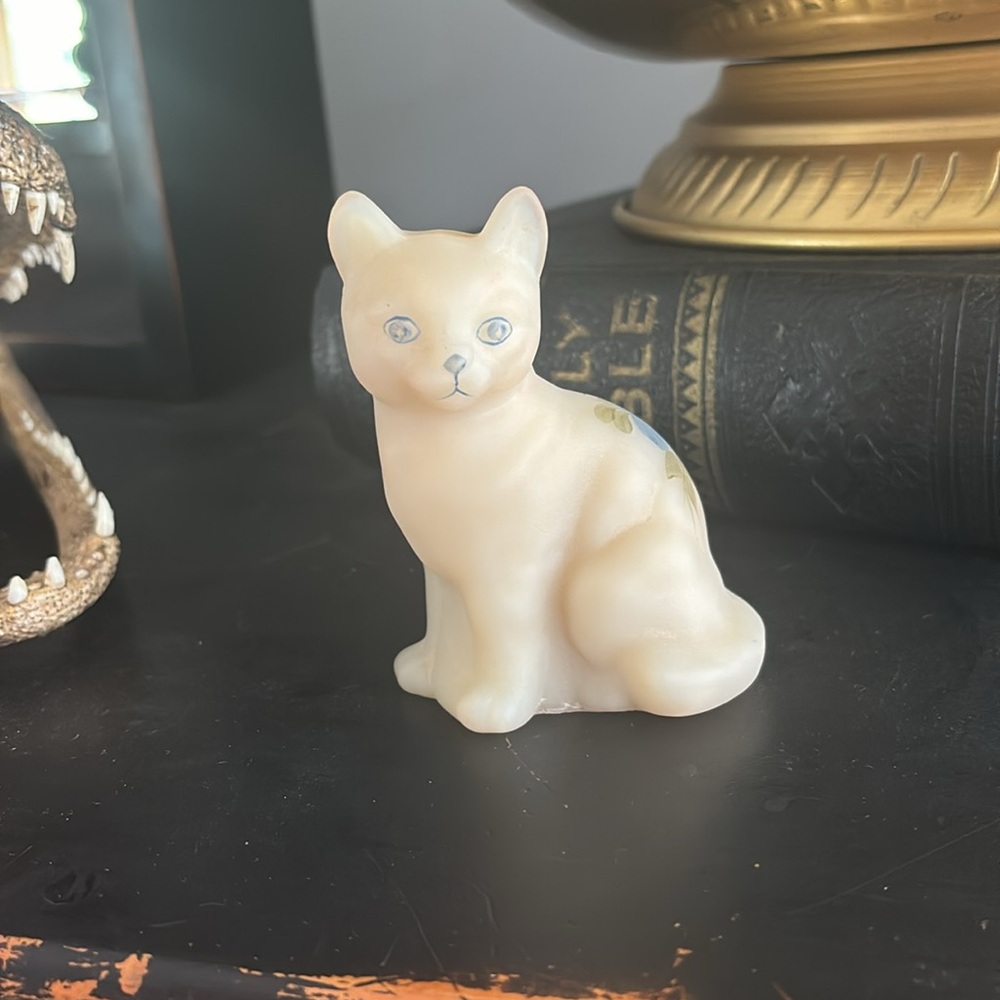 Hand Painted Fenton Cat